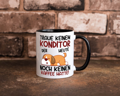 Traue keinem Konditor | Konditorei Humor Geschenkidee Tasse