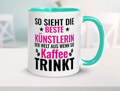 Kaffee trinkt: Künstlerin | Kunst Geschenk Humor Geschenkidee lustiger Spruch