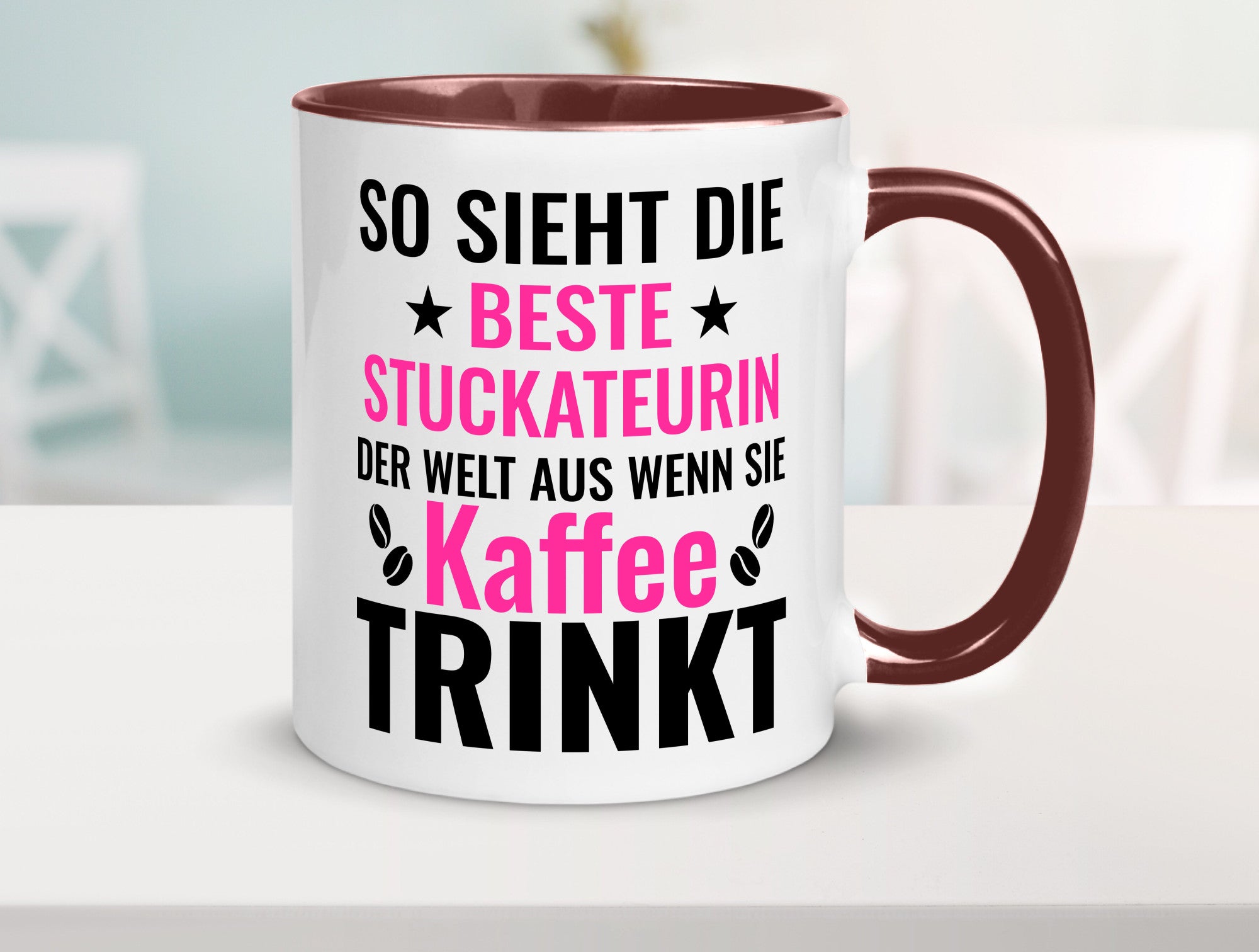 Kaffee trinkt: Stuckateurin | Innenausbau Geschenk Humor Geschenkidee lustiger