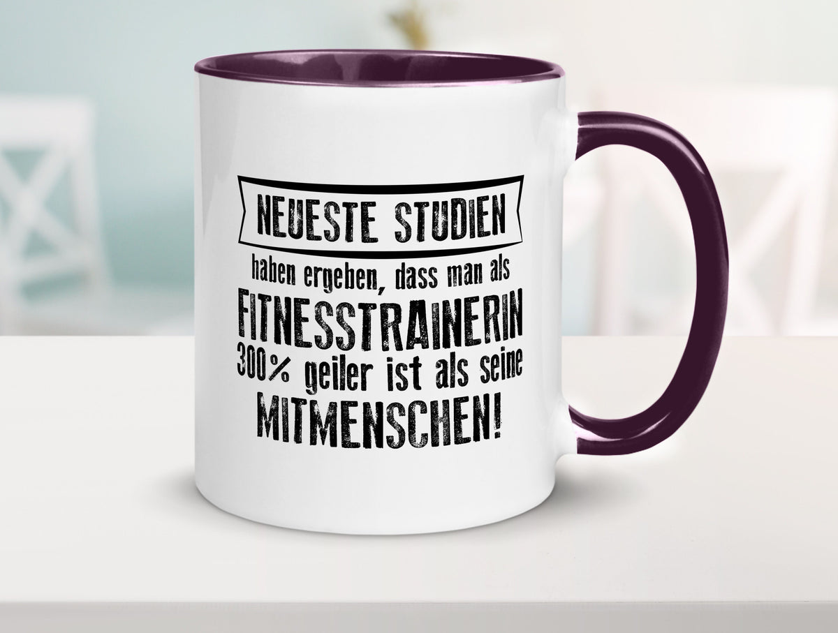 Neuste Studien: Fitnesstrainerin | Trainerin Sport lustig Humor Geschenkidee Tasse