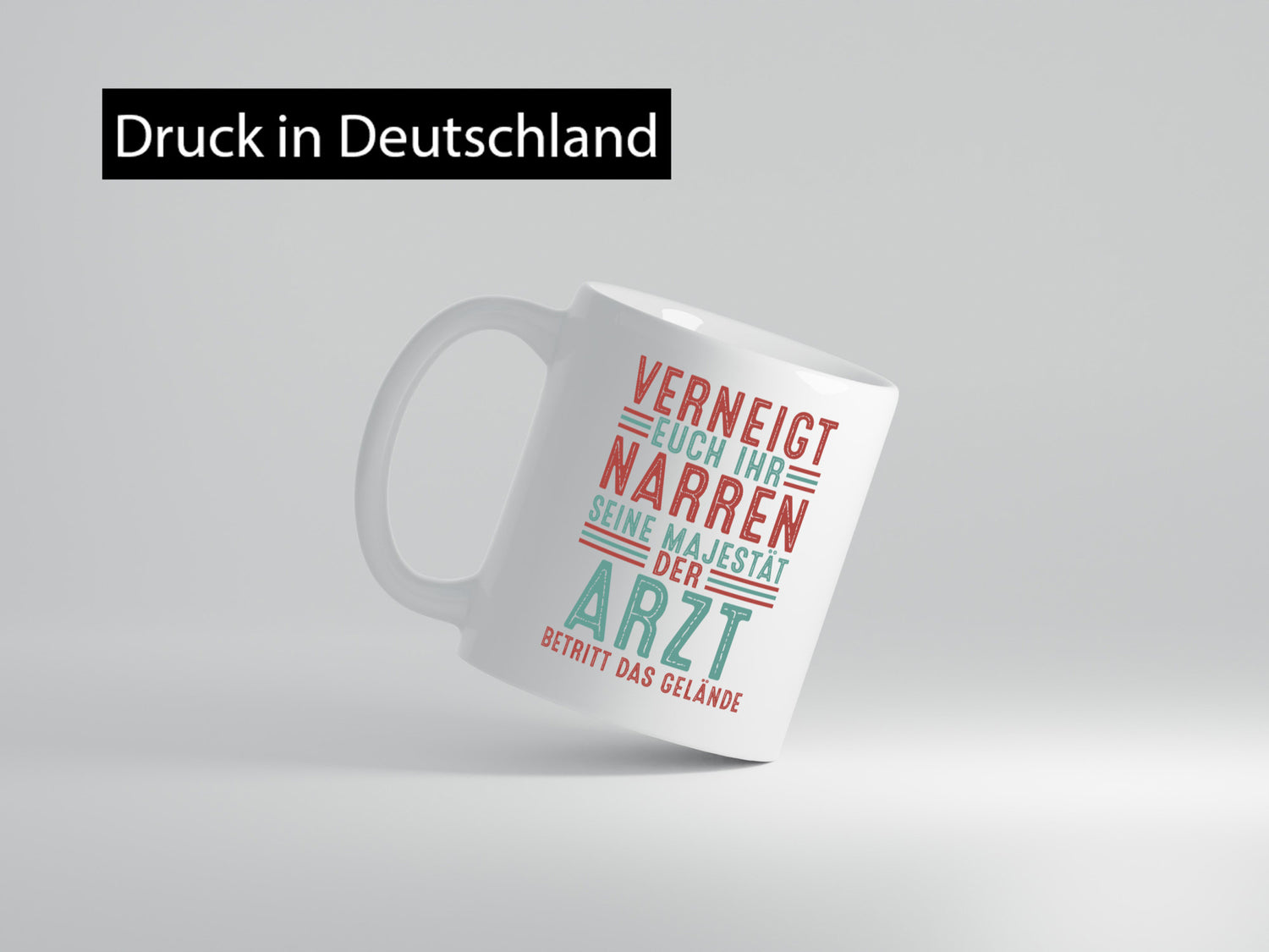 Verneigt euch: Arzt | Medizin Doktor Facharzt v2 Geschenkidee Humor Tasse